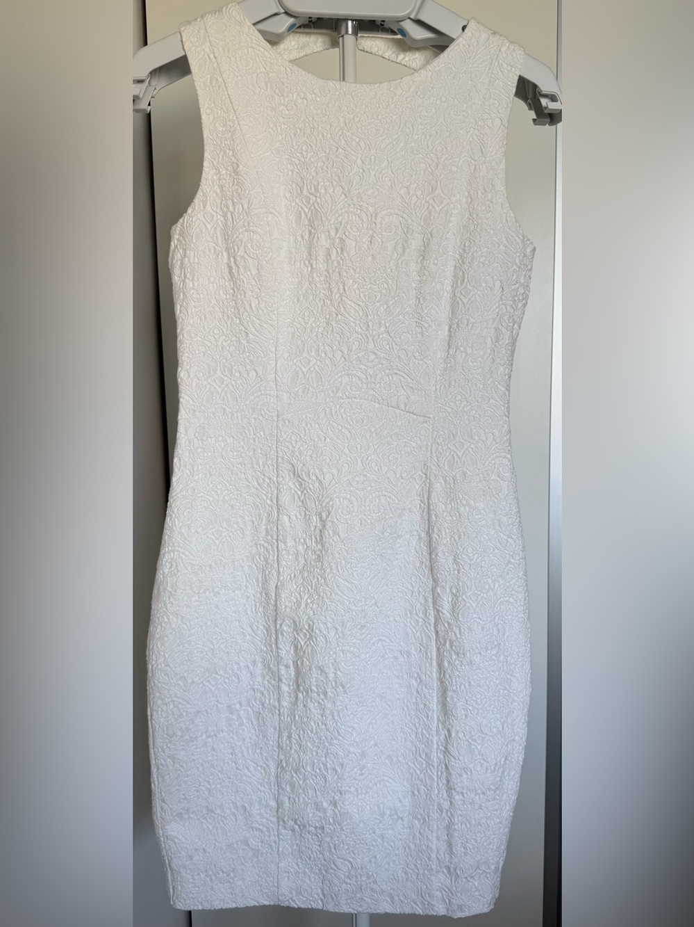 H&M White Textured Jacquard Sleeveless Dress
